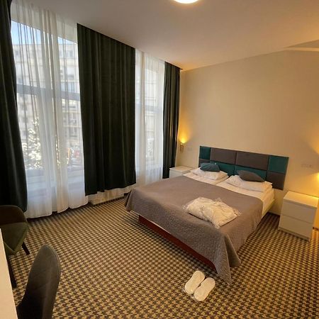 Hotel Astoria City Center Iasi Luaran gambar