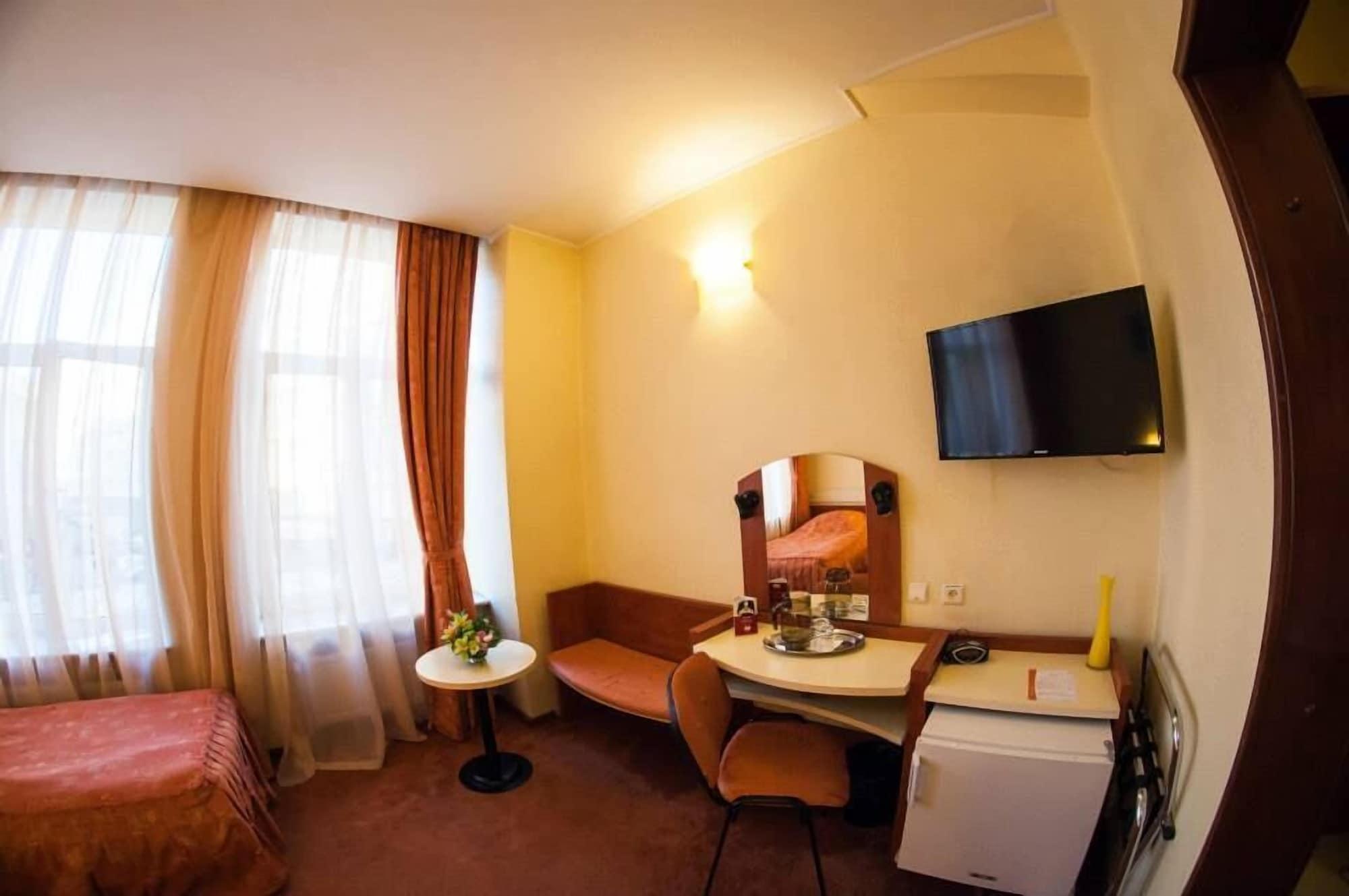 Hotel Astoria City Center Iasi Luaran gambar