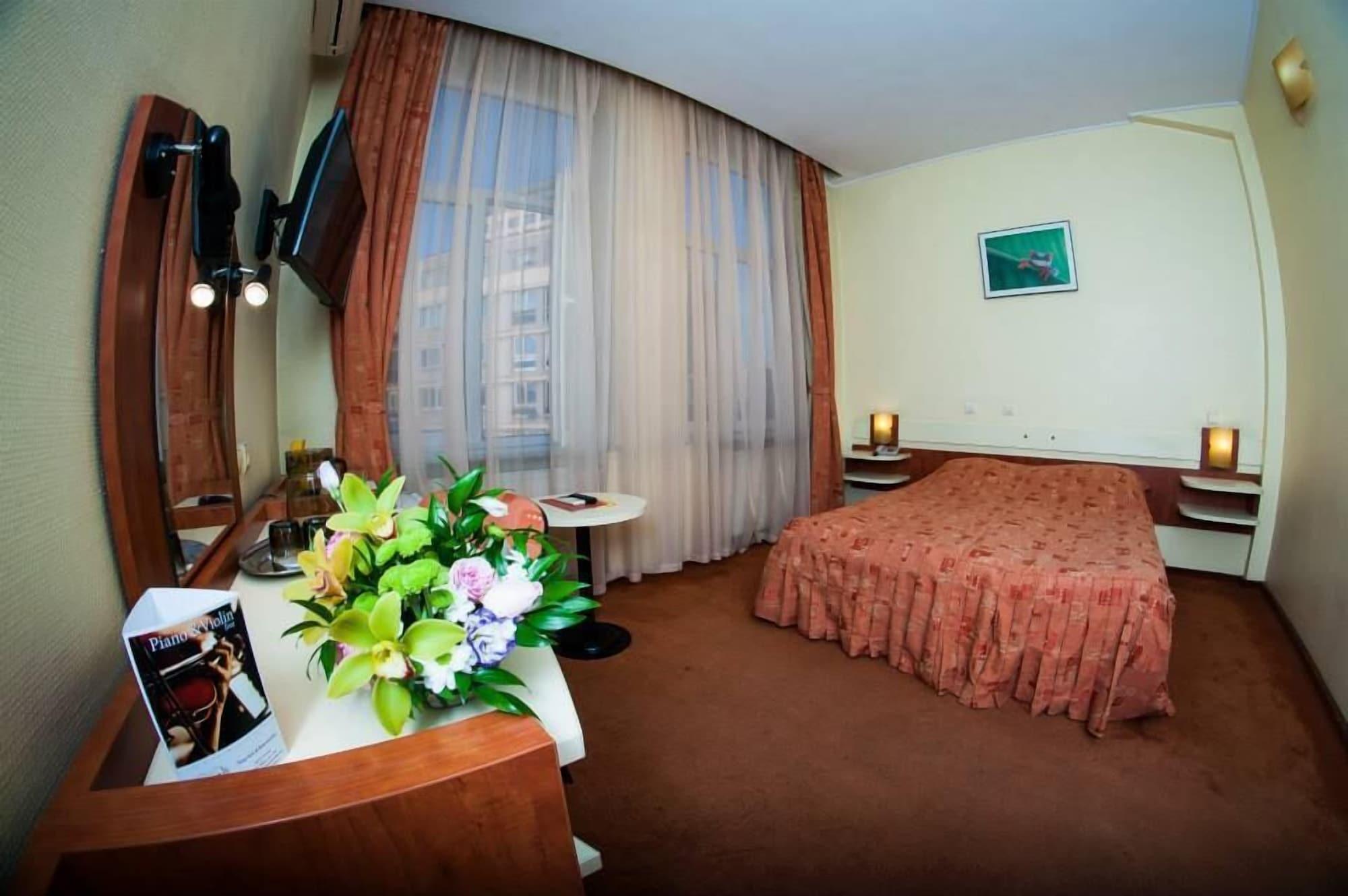 Hotel Astoria City Center Iasi Luaran gambar