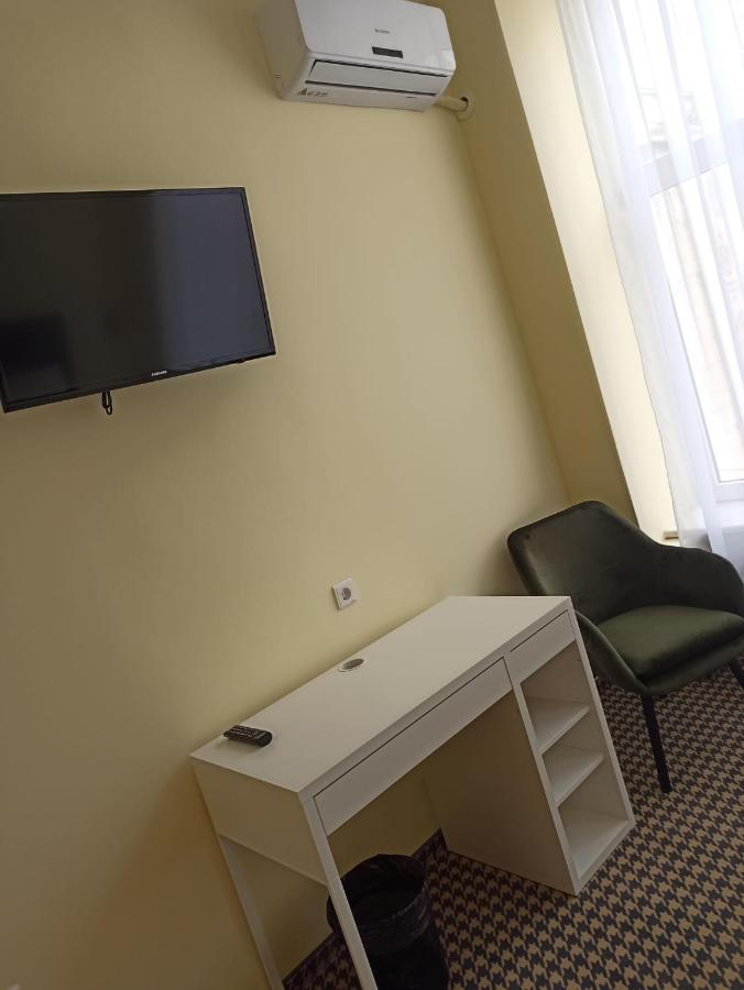 Hotel Astoria City Center Iasi Luaran gambar