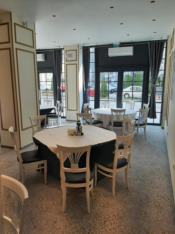 Hotel Astoria City Center Iasi Luaran gambar