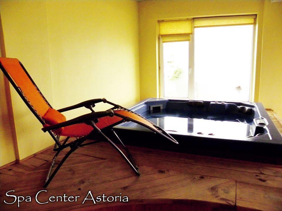 Hotel Astoria City Center Iasi Luaran gambar