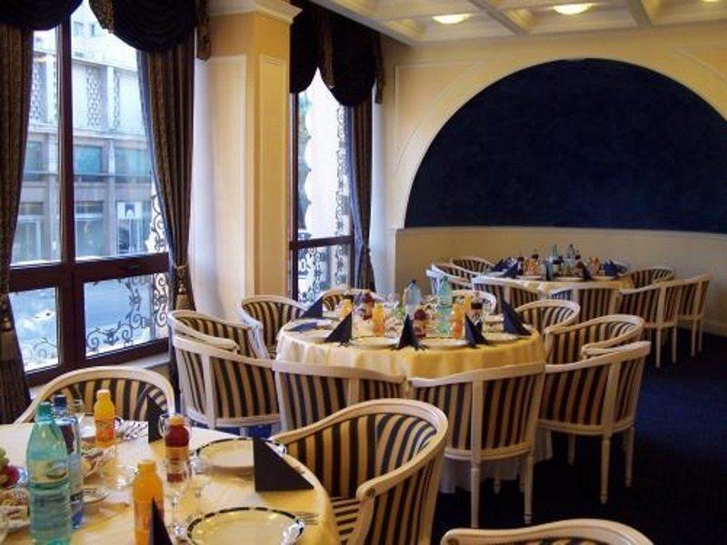 Hotel Astoria City Center Iasi Luaran gambar