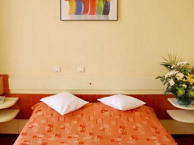 Hotel Astoria City Center Iasi Luaran gambar
