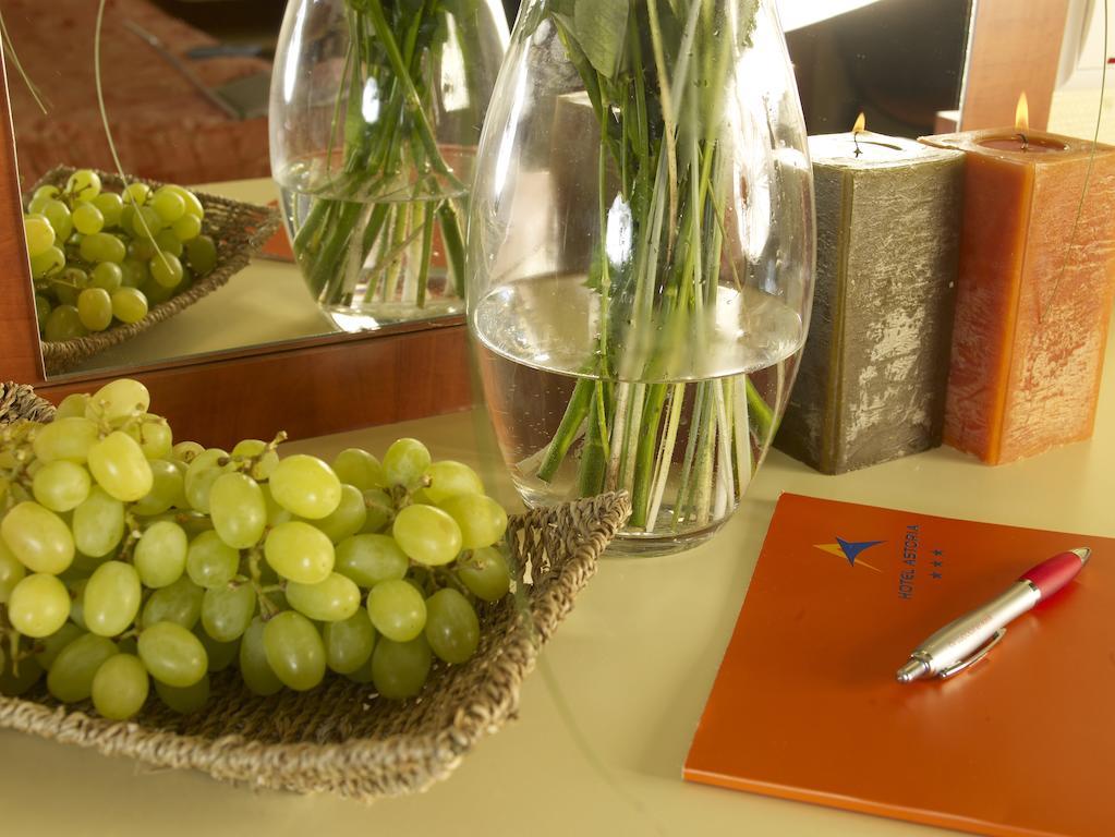 Hotel Astoria City Center Iasi Luaran gambar